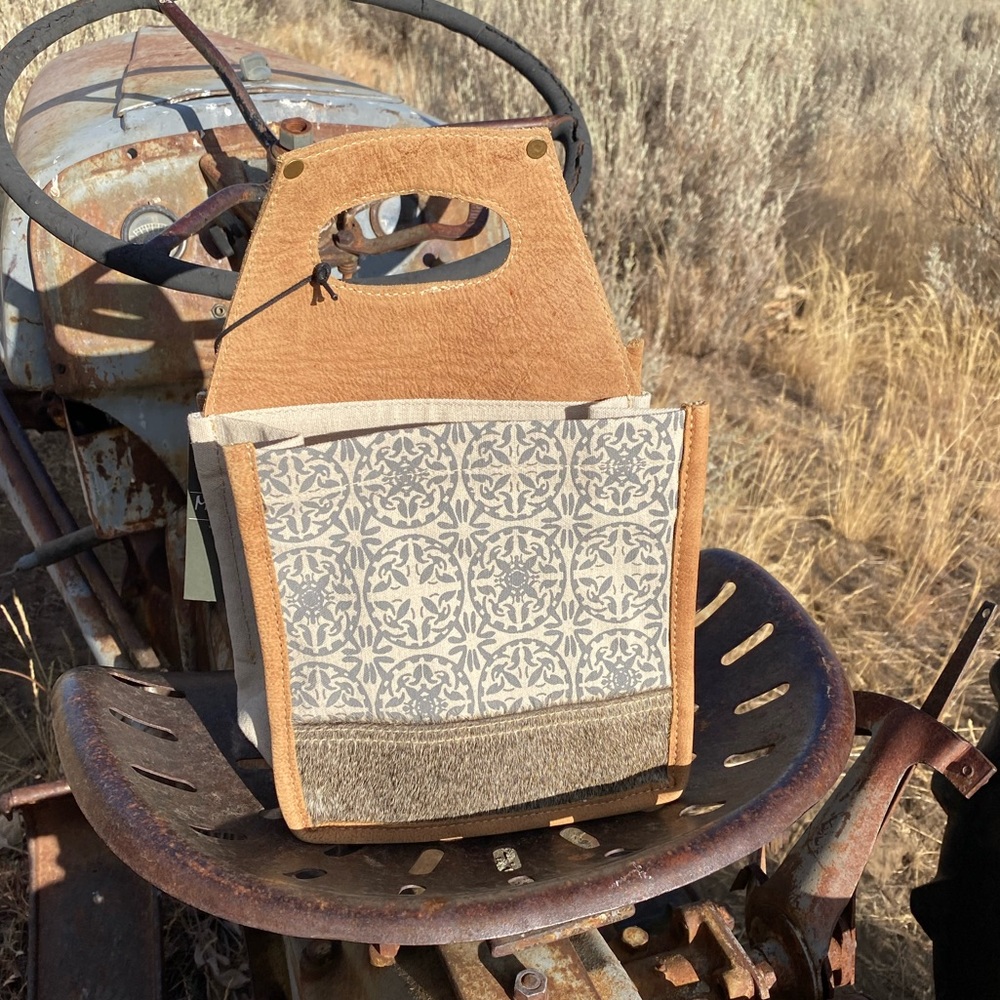 Myra Bag 6 Pack Beer Caddy!